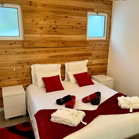 Casa Caloura Passion Deluxe & Apartamento Lagoa (Azores)