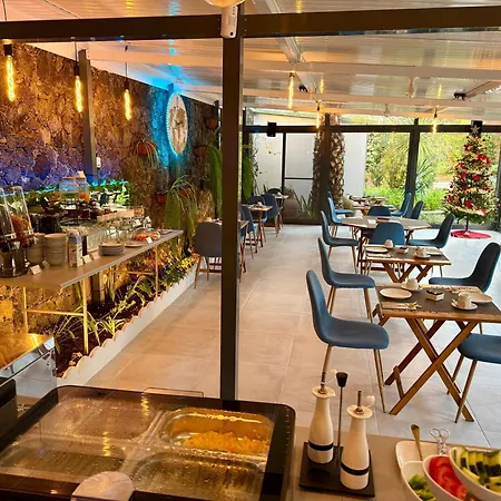 Casa Caloura Passion Deluxe & Apartament Lagoa (Azores)