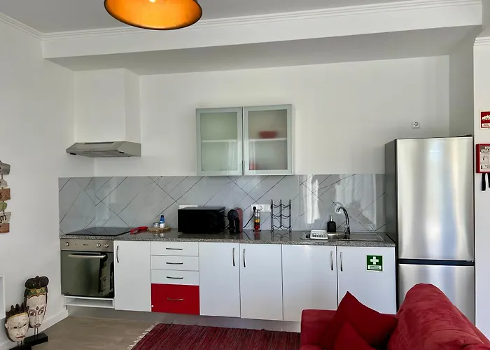 Casa Caloura Passion Deluxe & Daire *