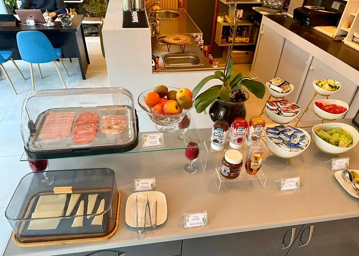 Casa Caloura Passion Deluxe & Apartamento Lagoa (Azores)