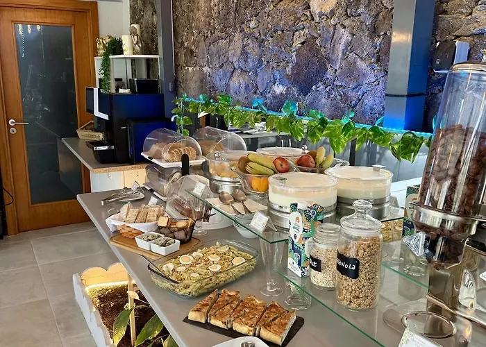 Casa Caloura Passion Deluxe & Apartment *