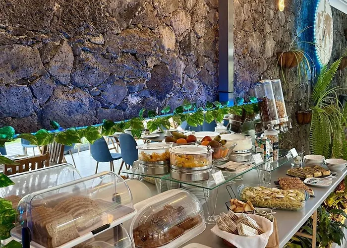 Casa Caloura Passion Deluxe & Apartment *